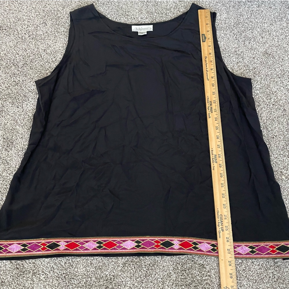 Two 100% Silk & Embroidered Tops by Diane von Furstenberg, Vintage, 2X and 3X - Picture 10 of 10